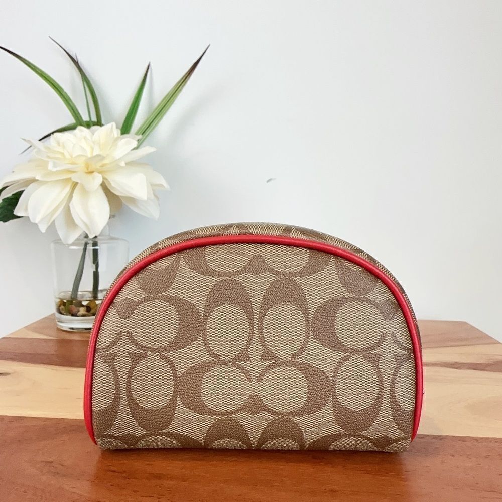 NWT Coach Dome Cosmetic‎ Case In Signature Canvas With Wild Strawberry - Picture 4 of 7